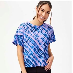 NWT Terez Cool Blue Abstract Seamless Tee Woman’s Size XL